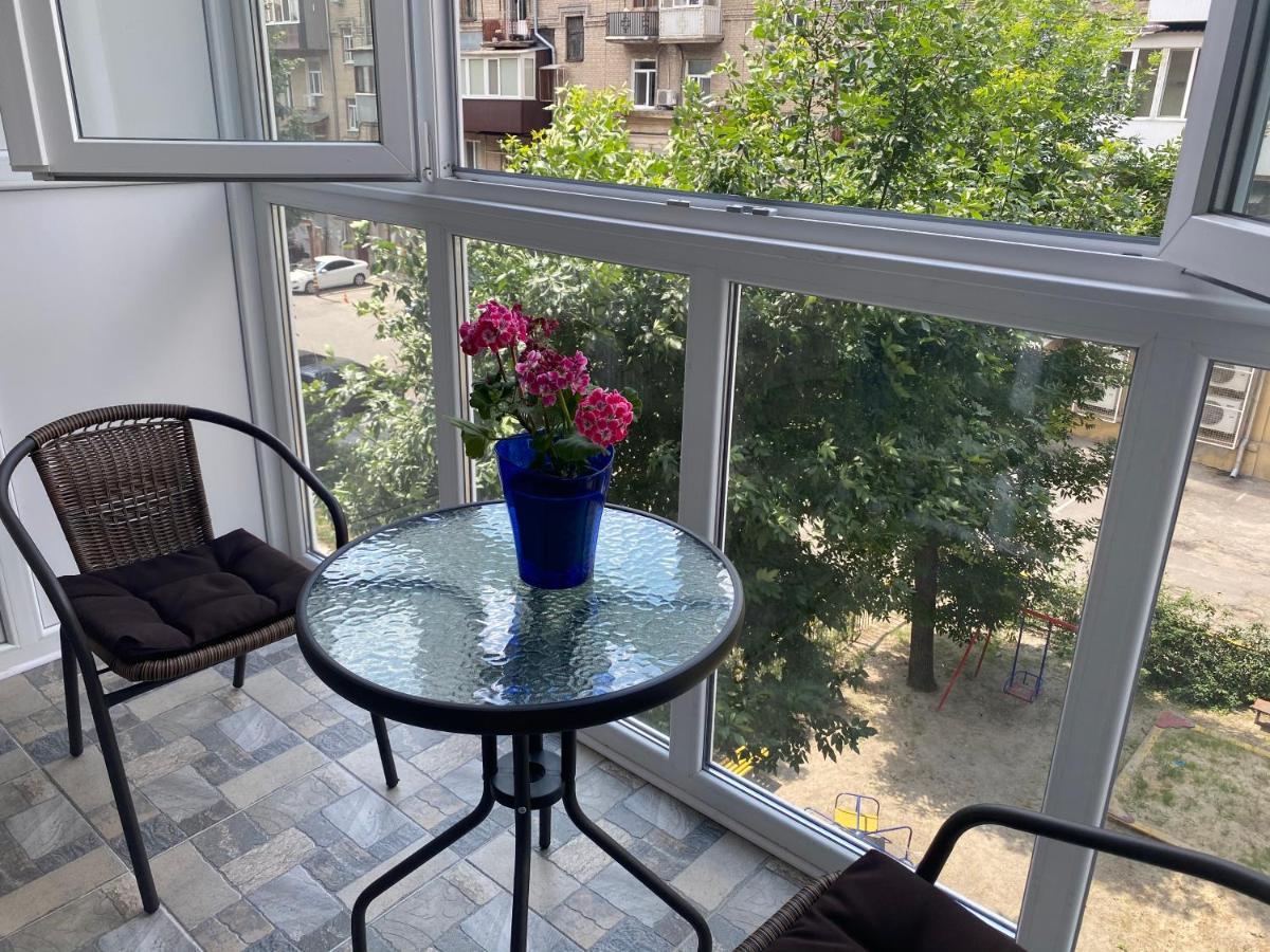 New Luxury Apartment In The Center On Konstitution Square Харьков Экстерьер фото