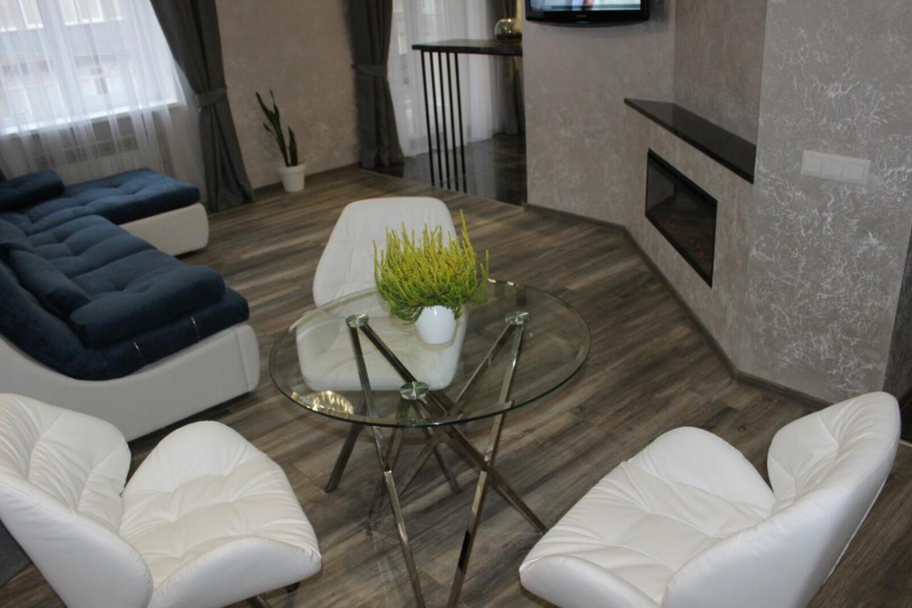 New Luxury Apartment In The Center On Konstitution Square Харьков Экстерьер фото