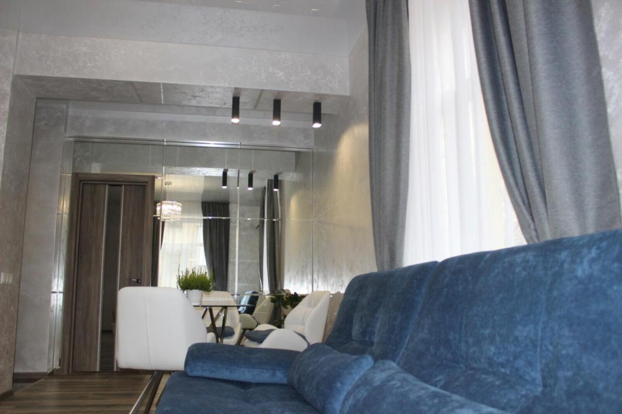 New Luxury Apartment In The Center On Konstitution Square Харьков Экстерьер фото