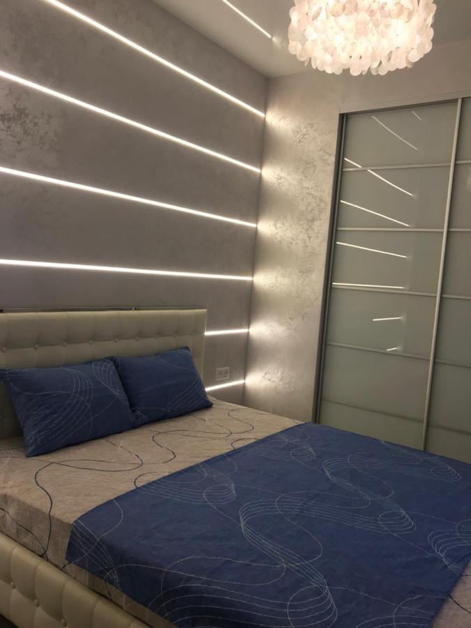 New Luxury Apartment In The Center On Konstitution Square Харьков Экстерьер фото