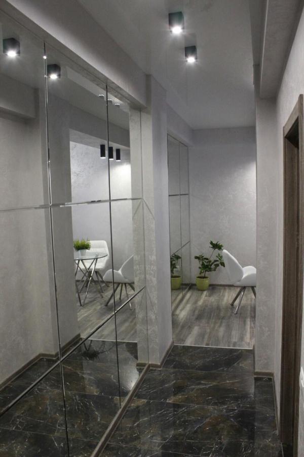 New Luxury Apartment In The Center On Konstitution Square Харьков Экстерьер фото