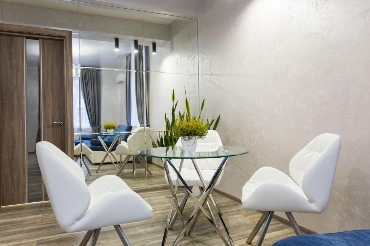 New Luxury Apartment In The Center On Konstitution Square Харьков Экстерьер фото