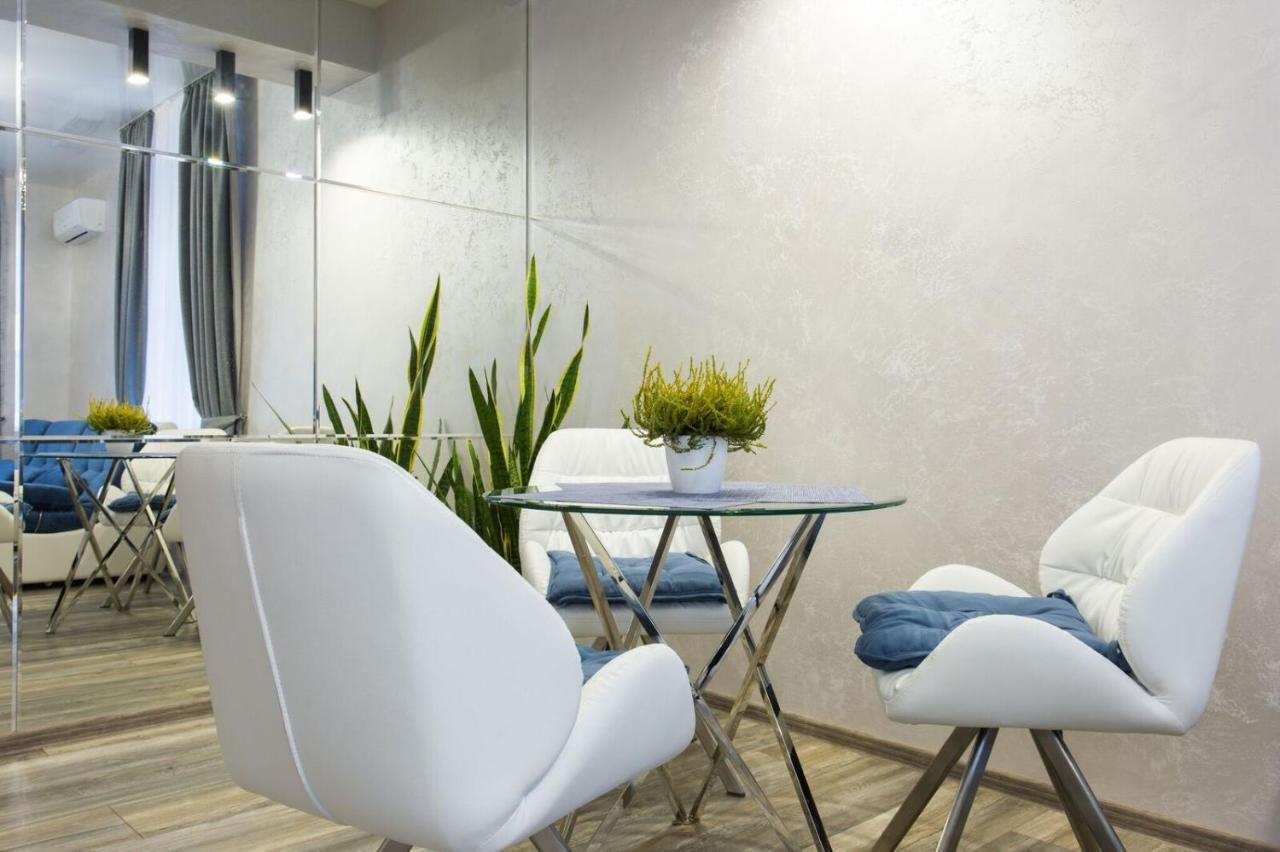 New Luxury Apartment In The Center On Konstitution Square Харьков Экстерьер фото